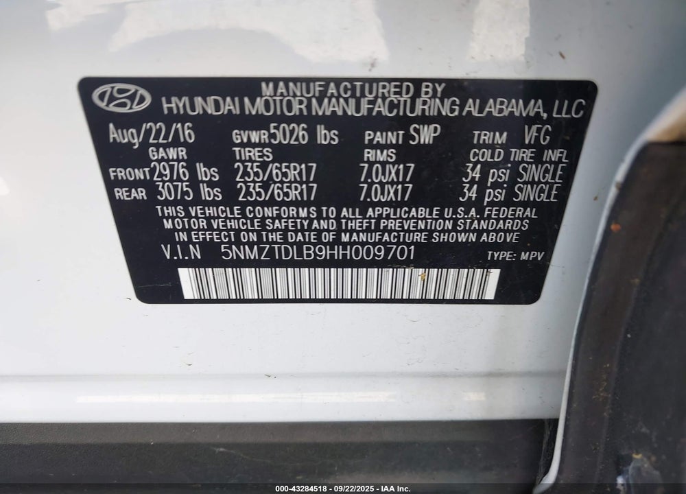 2017 HYUNDAI SANTA FE VIN: 5NMZTDLB9HH009701