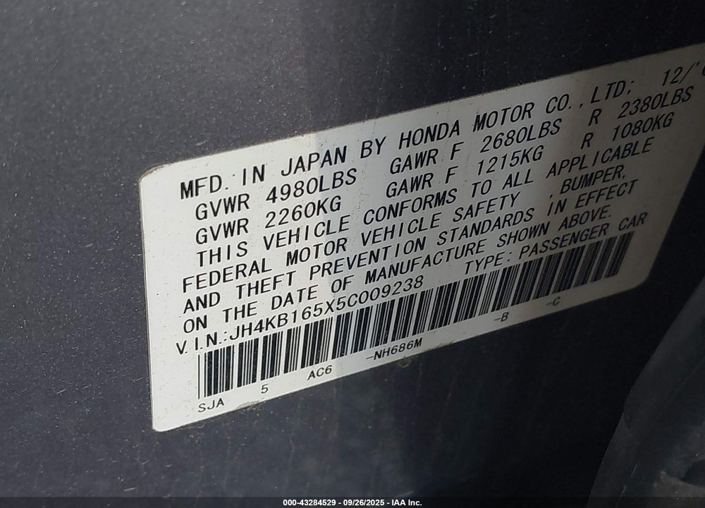 2005 ACURA RL 3.5 VIN: JH4KB165X5C009238