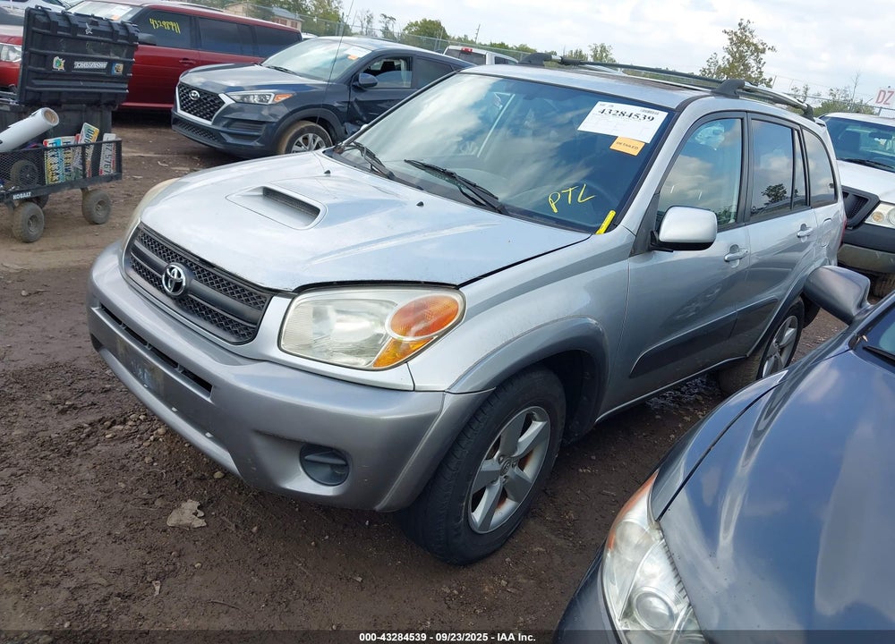 2004 TOYOTA RAV4 VIN: JTEGD20VX40030067