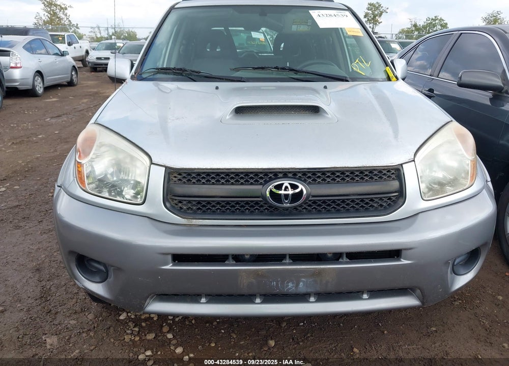 2004 TOYOTA RAV4 VIN: JTEGD20VX40030067