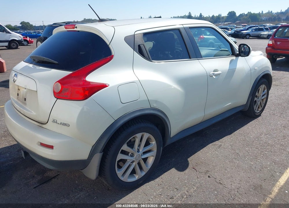 2011 NISSAN JUKE VIN: JN8AF5MV4BT021963