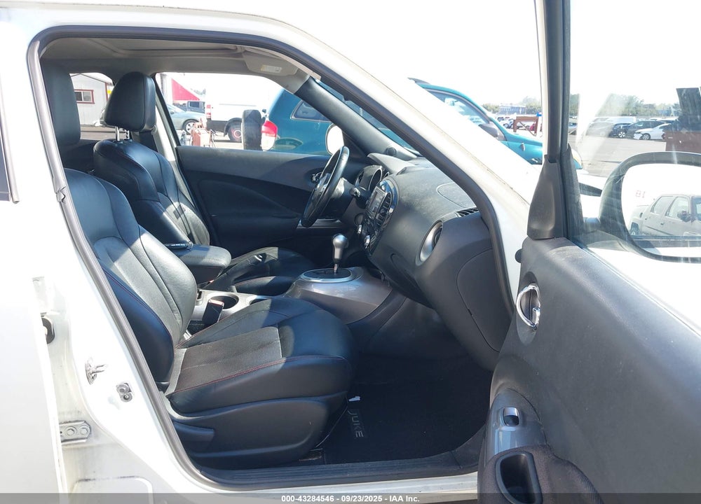 2011 NISSAN JUKE VIN: JN8AF5MV4BT021963