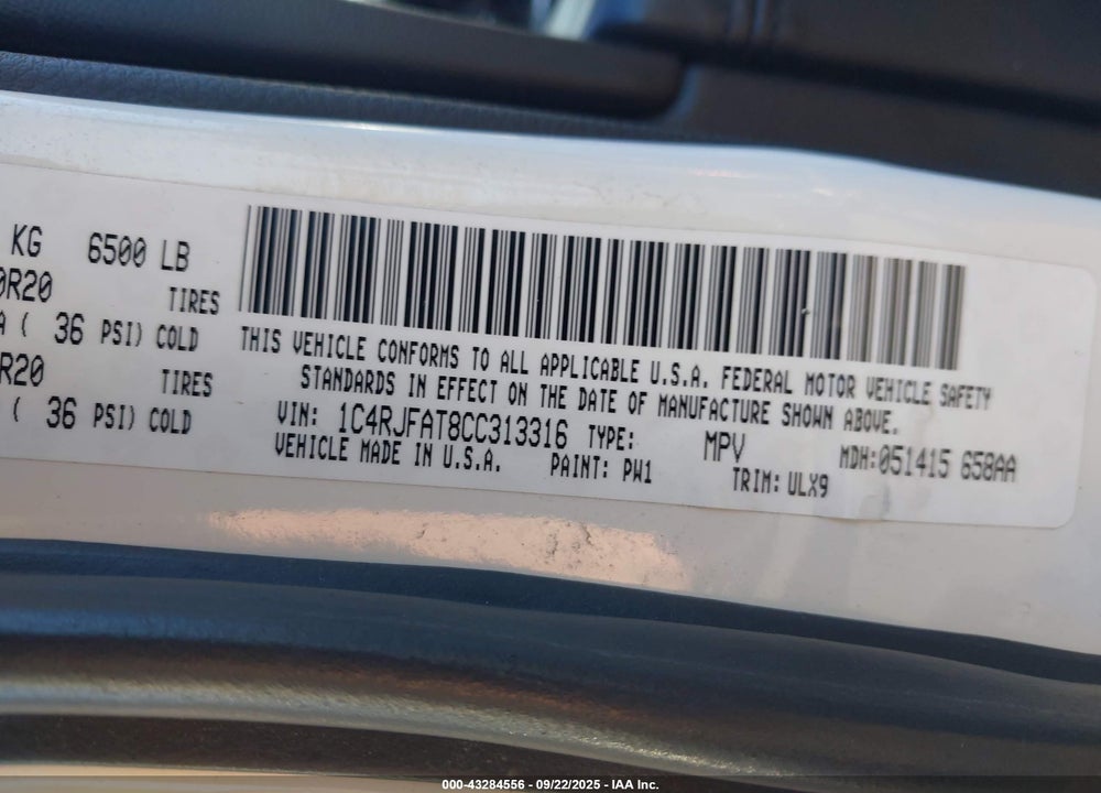 2012 JEEP GRAND CHEROKEE VIN: 1C4RJFAT8CC313316