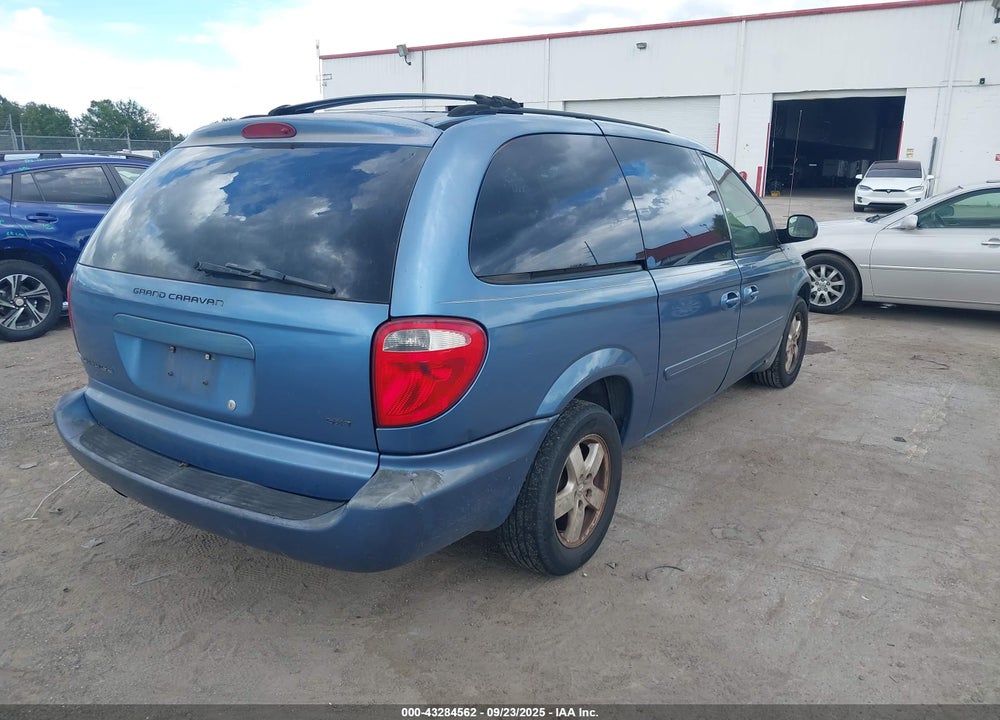 2007 DODGE GRAND CARAVAN SXT VIN: 2D4GP44L27R193924