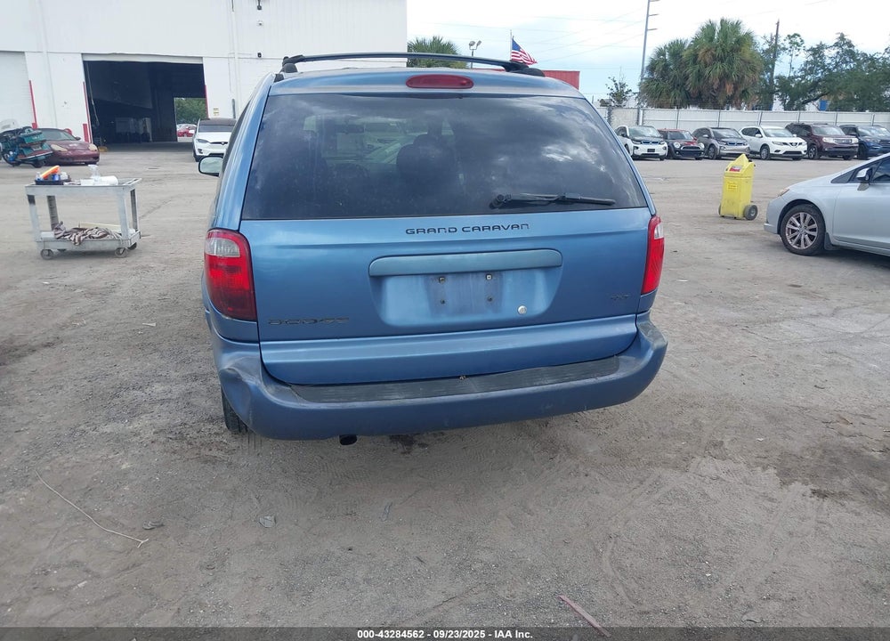2007 DODGE GRAND CARAVAN SXT VIN: 2D4GP44L27R193924