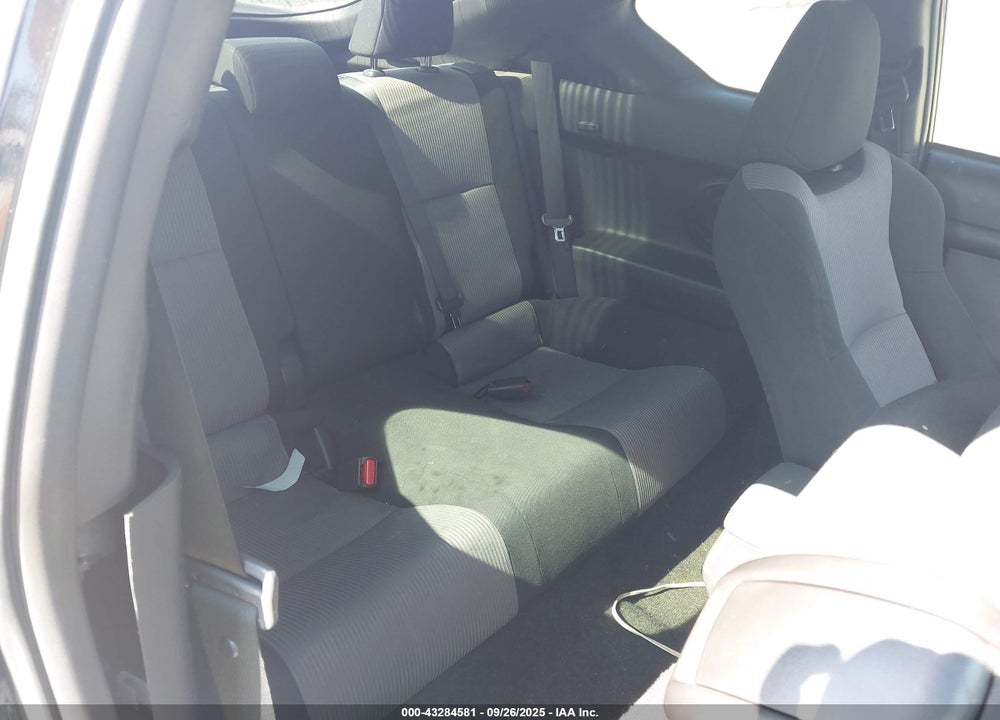 2014 SCION TC VIN: JTKJF5C74E3069376