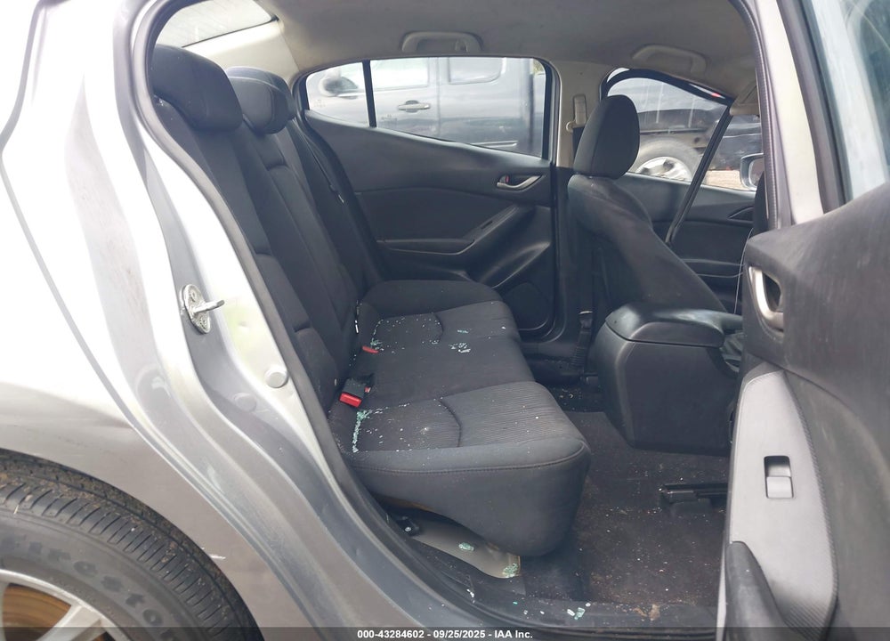 2016 MAZDA 3 VIN: JM1BM1U74G1337804