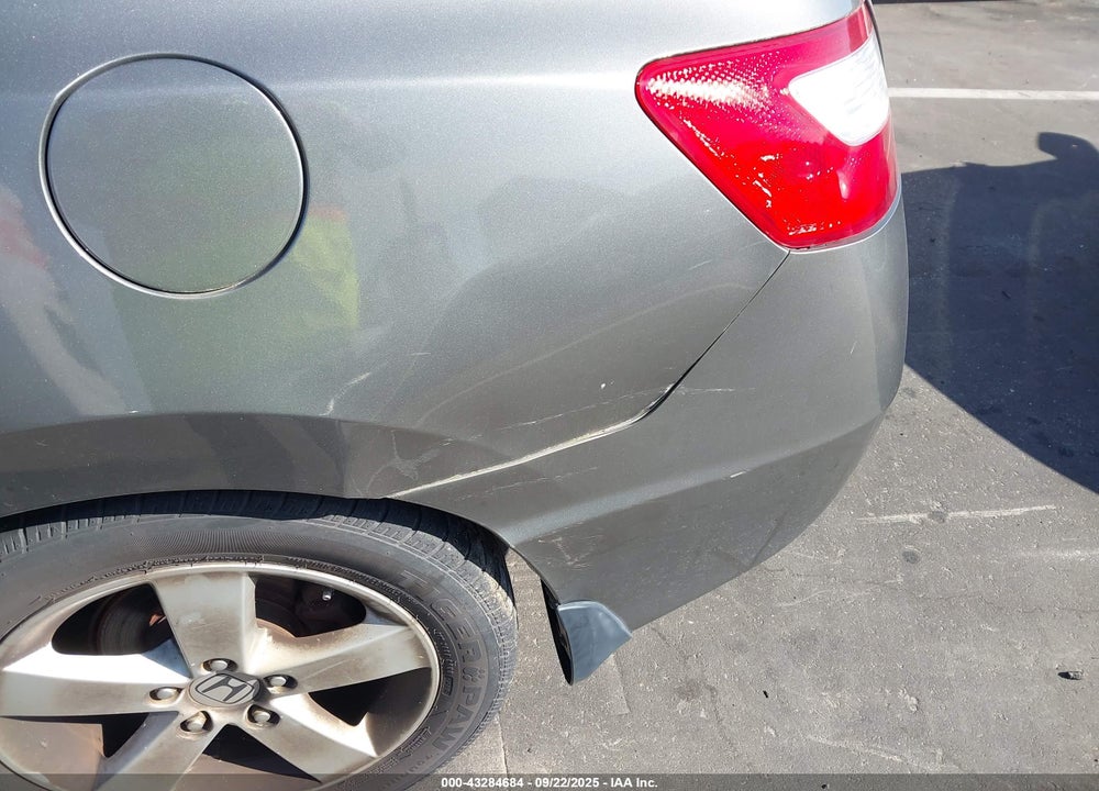 2008 HONDA CIVIC VIN: 2HGFG12888H531714