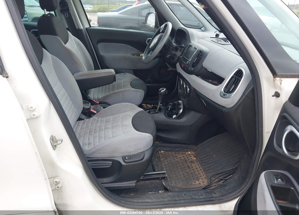 2014 FIAT 500L EASY VIN: ZFBCFABH6EZ027083