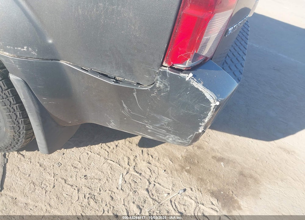 2005 NISSAN PATHFINDER SE VIN: 5N1AR18W45C783284