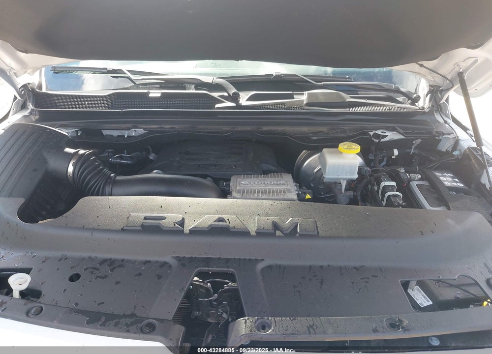 2023 RAM 1500 LAIE  4X4 5'7 BOX VIN: 1C6SRFJTXPN630123