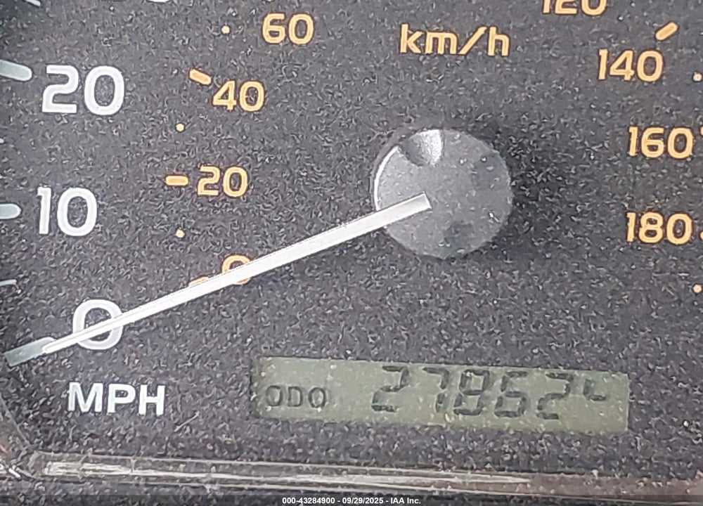 2005 TOYOTA SEQUOIA LIMITED V8 VIN: 5TDBT48A45S250348