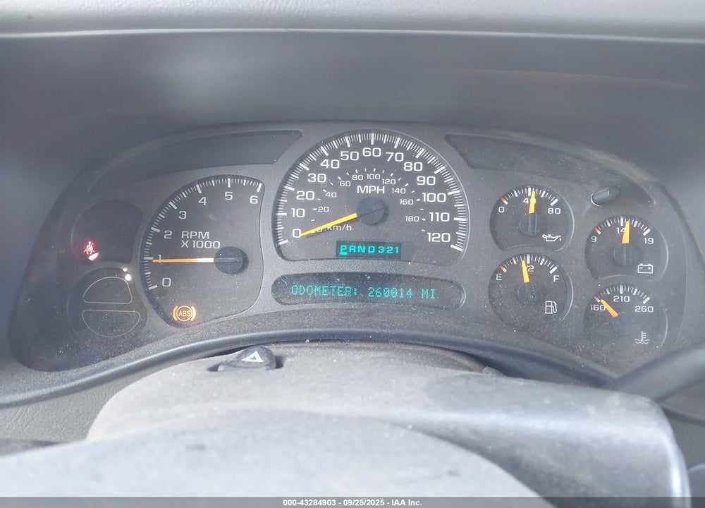 2003 GMC YUKON SLE VIN: 1GKEK13TX3R242634