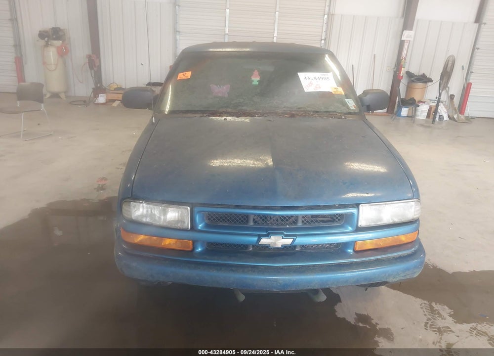 2001 CHEVROLET BLAZER XTREME VIN: 1GNCS18W71K228533