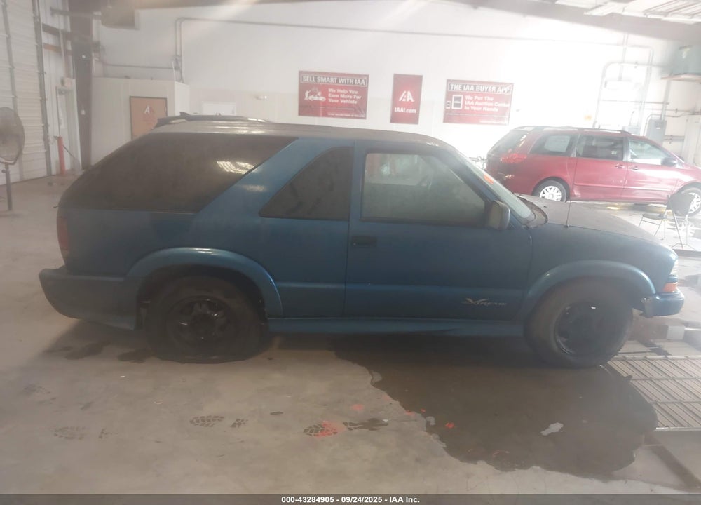2001 CHEVROLET BLAZER XTREME VIN: 1GNCS18W71K228533