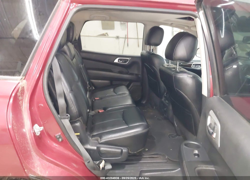2015 NISSAN PATHFINDER SL VIN: 5N1AR2MM1FC700826