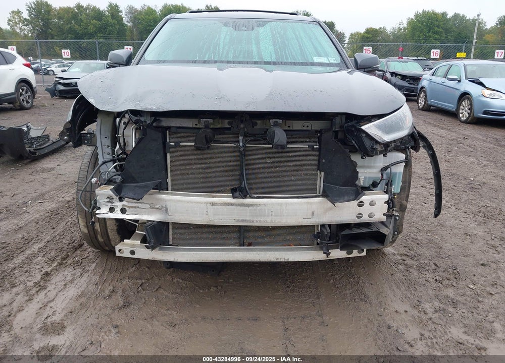 2021 TOYOTA HIGHLANDER LE VIN: 5TDBZRBH1MS548694