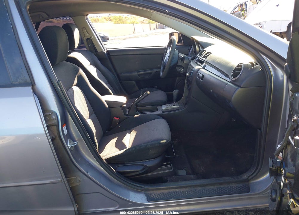 2006 MAZDA 3 I VIN: JM1BK32G161482804