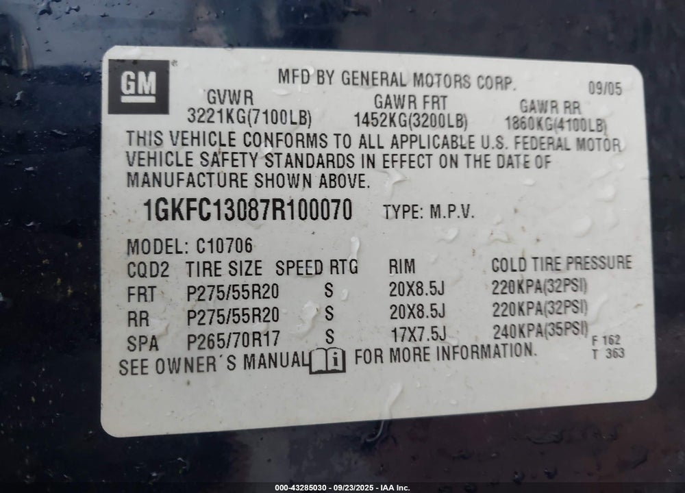 2007 GMC YUKON VIN: 1GKFC13087R100070