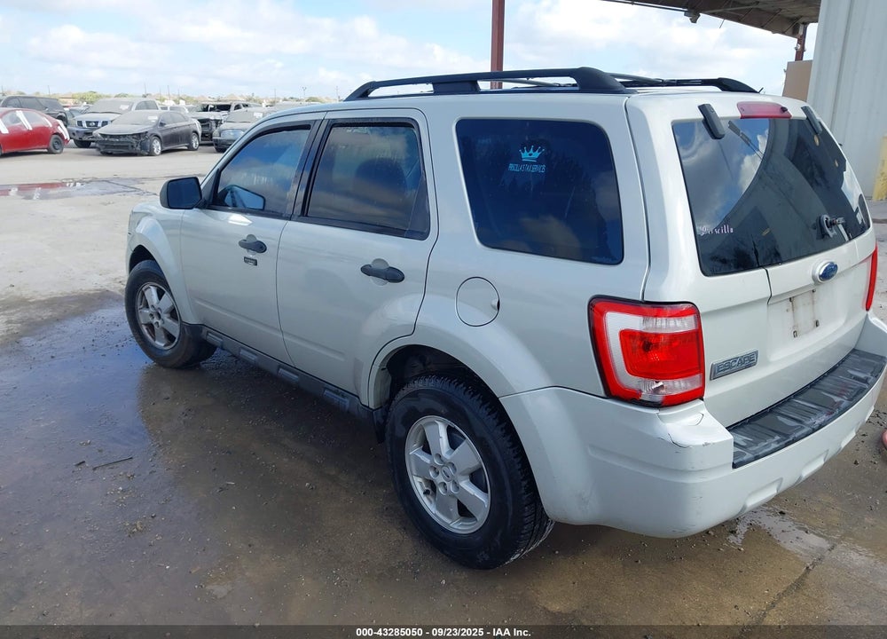 2009 FORD ESCAPE XLT VIN: 1FMCU03759KA08523