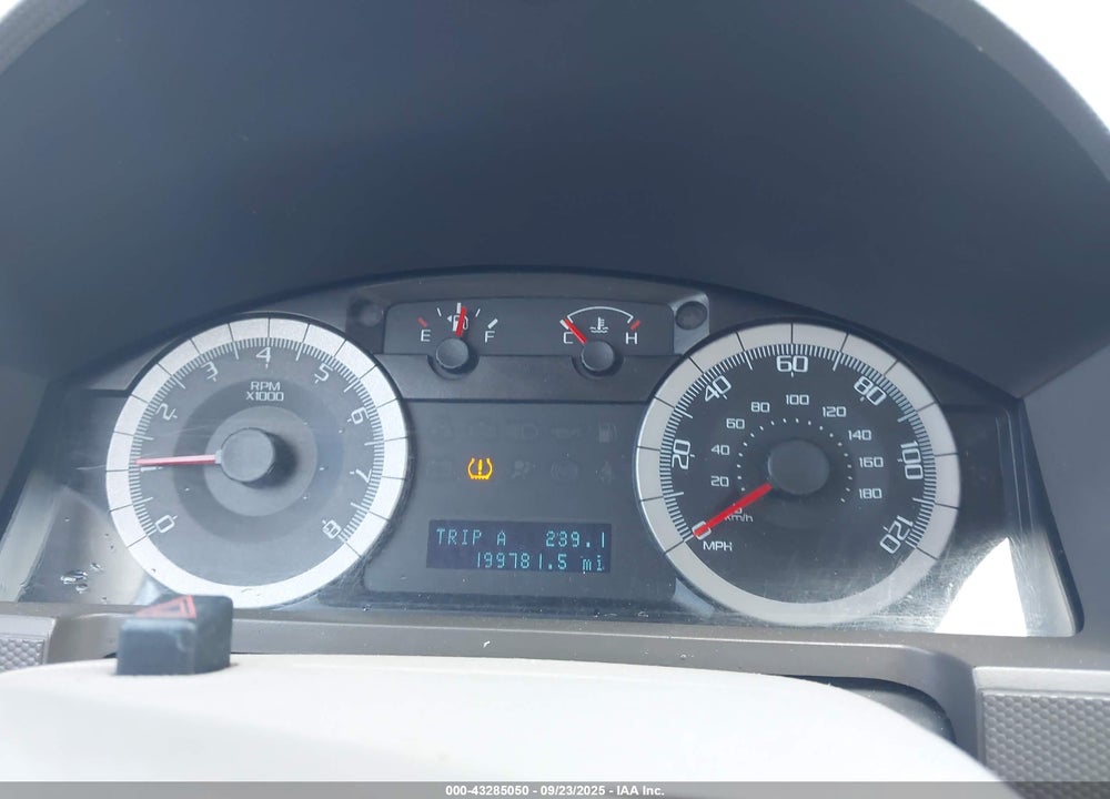 2009 FORD ESCAPE XLT VIN: 1FMCU03759KA08523