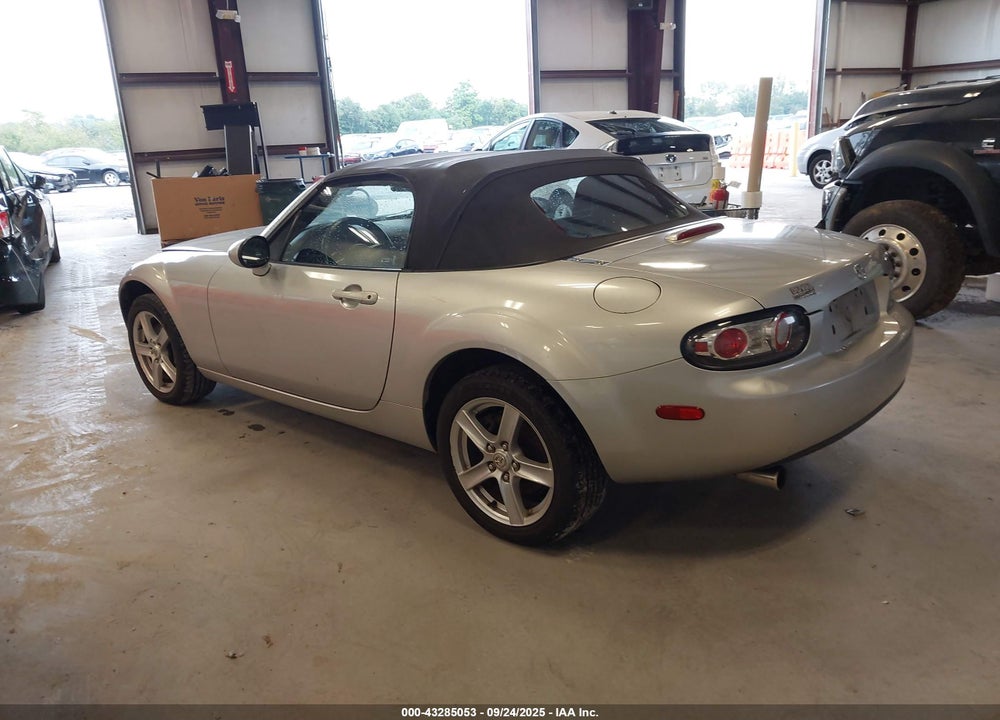 2006 MAZDA MX-5 VIN: JM1NC25F960105649