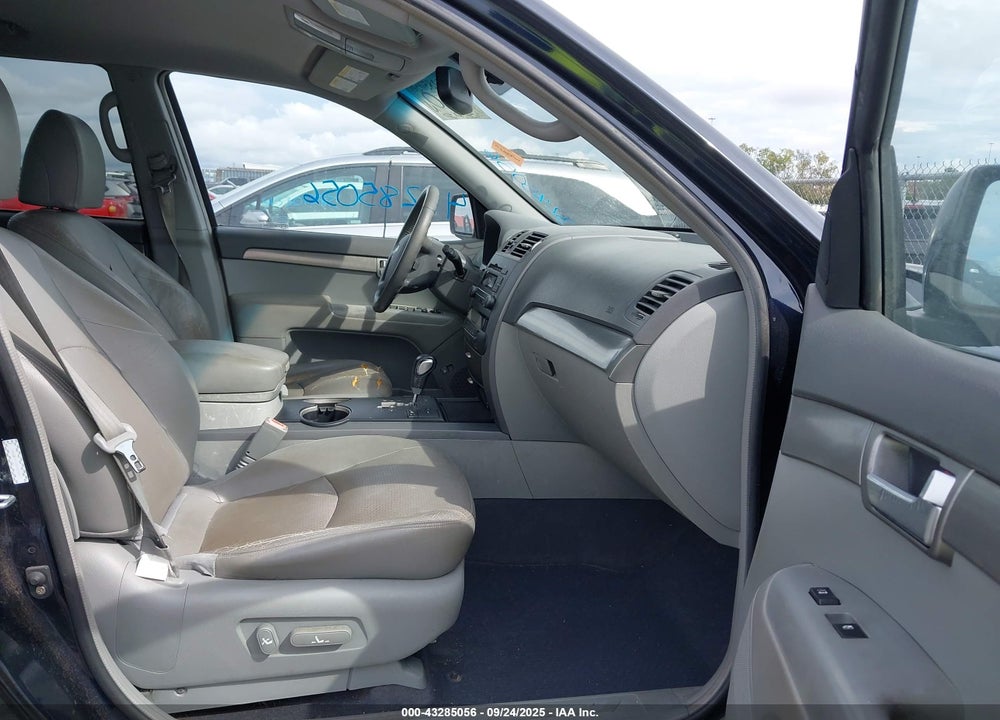 2009 KIA BORREGO EX V6 VIN: KNDJJ741895021966