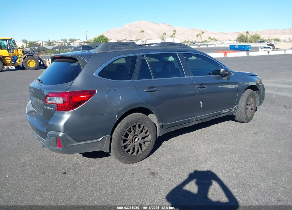 2018 SUBARU OUTBACK 3.6R LIMITED VIN: 4S4BSENC8J3225796