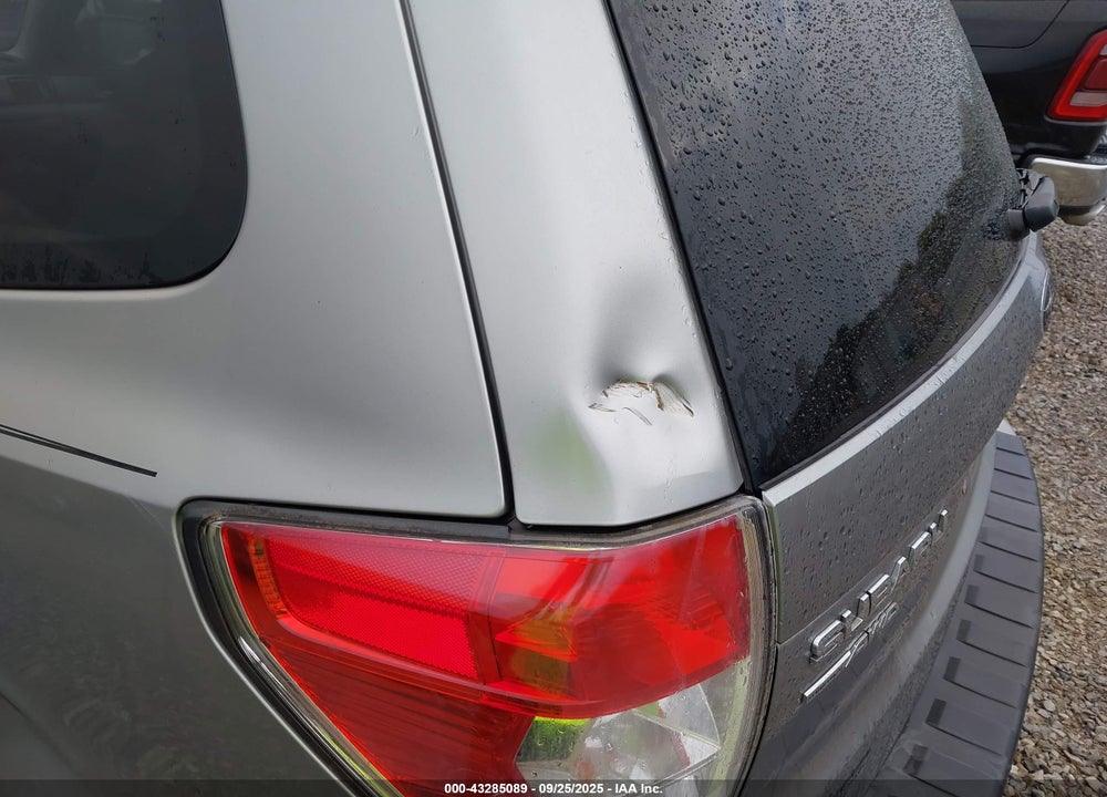2011 SUBARU FORESTER VIN: JF2SHBDC4BH728122