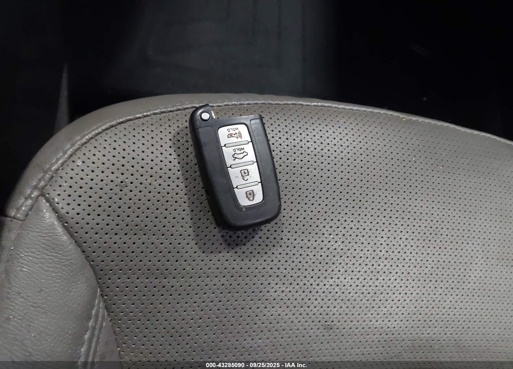 2014 HYUNDAI SONATA VIN: 5NPEC4AB8EH895350