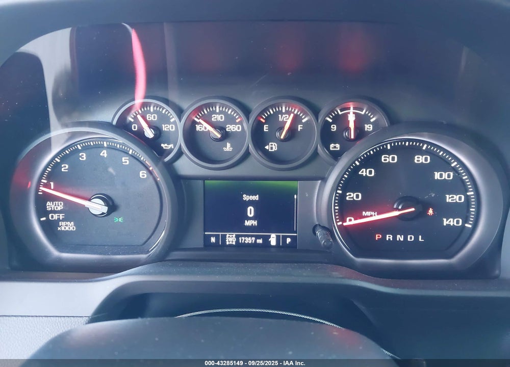 2022 CHEVROLET SILVERADO 1500 4WD SHORT BED CUSTOM VIN: 1GCPDBEK3NZ506563