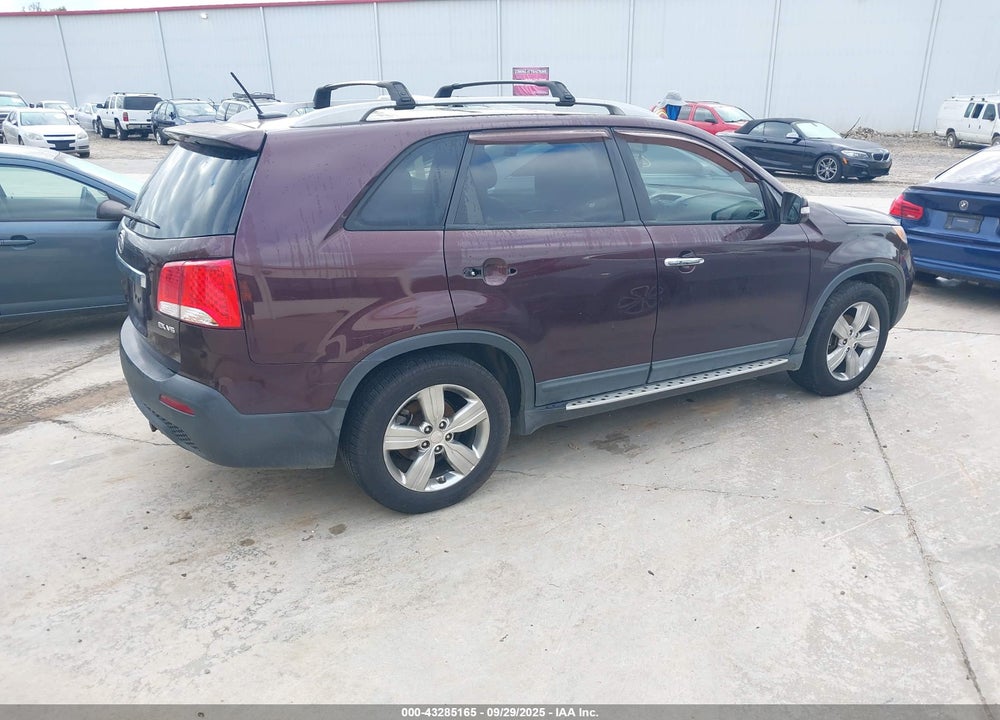 2012 KIA SORENTO VIN: 5XYKU4A2XCG275085