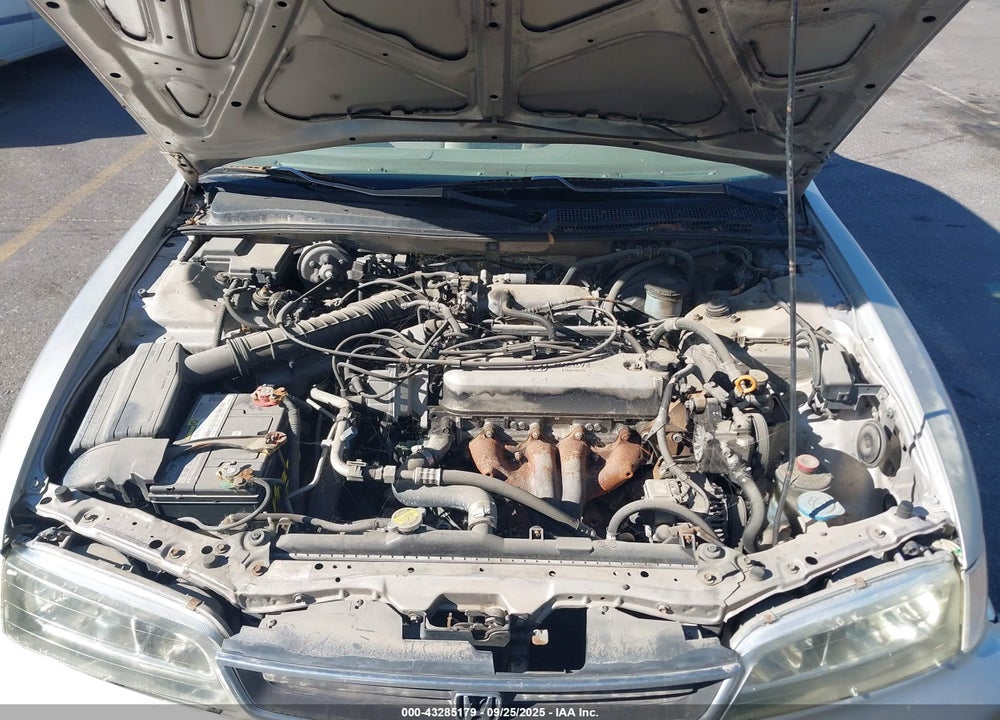 1997 HONDA ACCORD SE VIN: 1HGCD5601VA236102