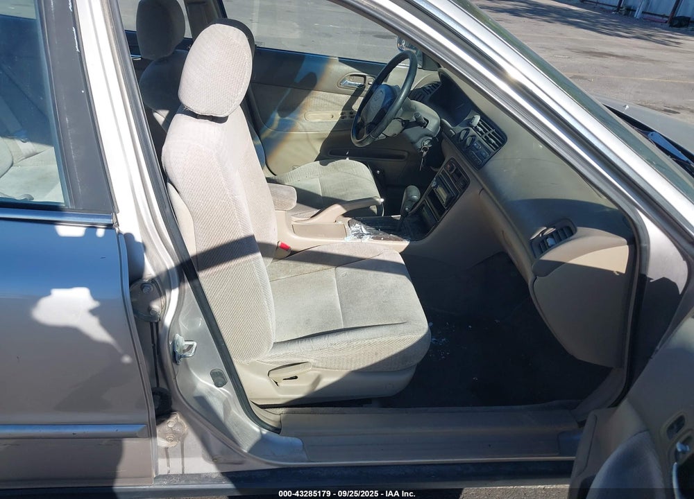 1997 HONDA ACCORD SE VIN: 1HGCD5601VA236102