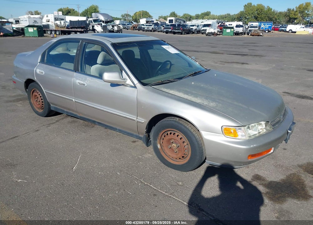 1997 HONDA ACCORD SE VIN: 1HGCD5601VA236102