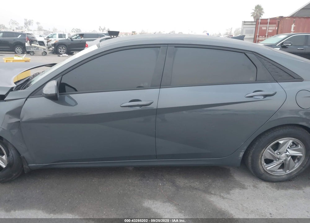 2025 HYUNDAI ELANTRA VIN: KMHLL4DGXSU014580