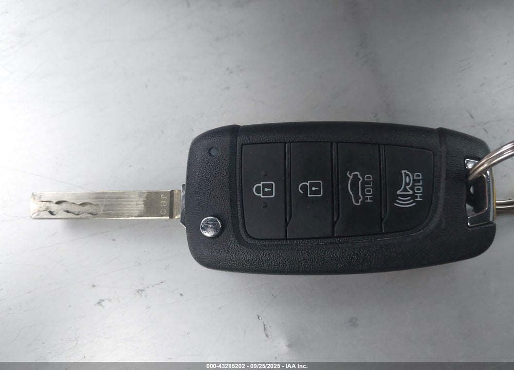 2025 HYUNDAI ELANTRA VIN: KMHLL4DGXSU014580