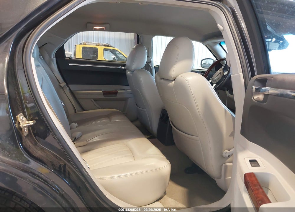 2007 CHRYSLER 300 VIN: 2C3LK63H27H657761