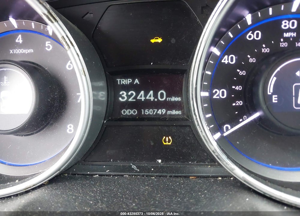 2011 HYUNDAI SONATA VIN: 5NPEC4AC6BH158197