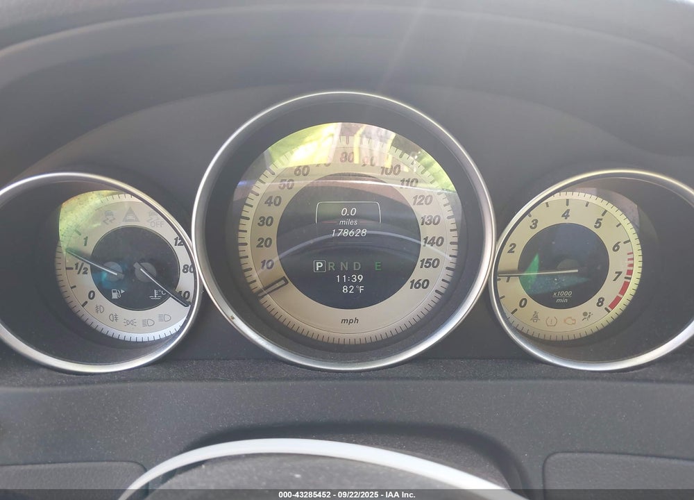 2014 MERCEDES-BENZ C 300 LUXURY 4MATIC VIN: WDDGF8AB5EA939146