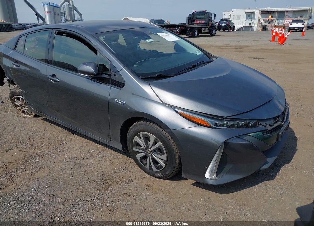 2018 TOYOTA PRIUS PRIME PREMIUM VIN: JTDKARFP3J3083017
