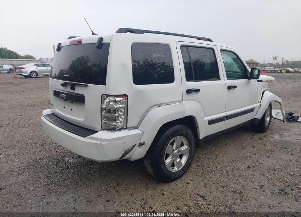 2012 JEEP LIBERTY VIN: 1C4PJMAK5CW137553