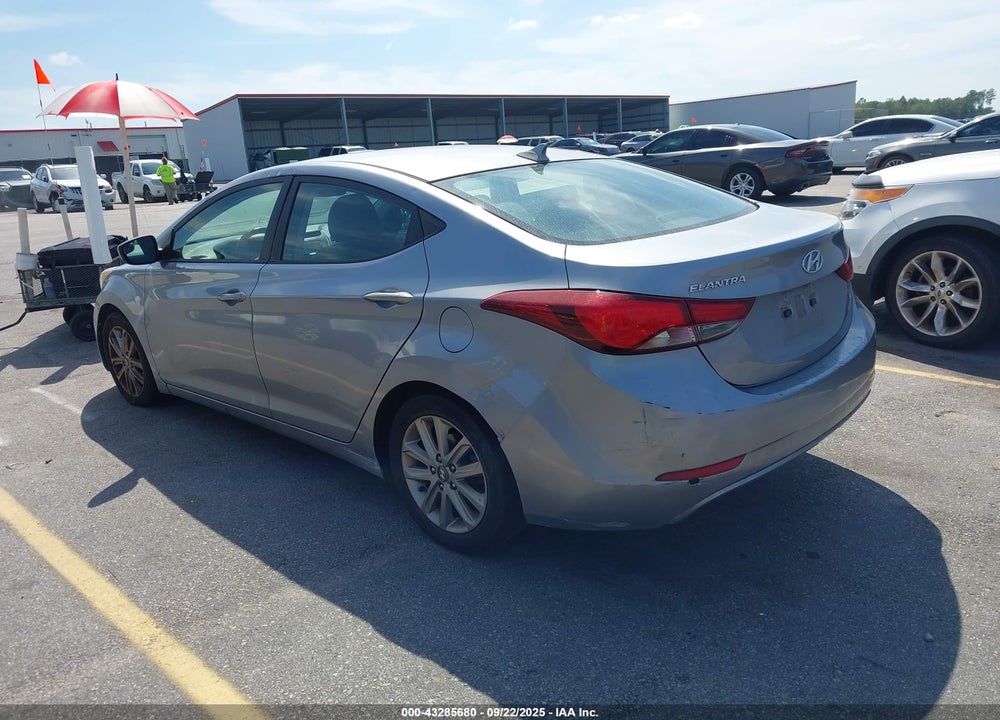 2015 HYUNDAI ELANTRA SE VIN: 5NPDH4AE6FH614302