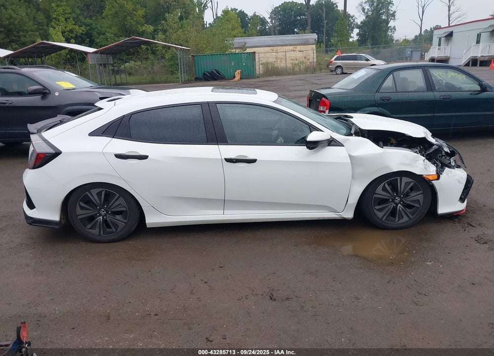 2017 HONDA CIVIC VIN: SHHFK7H53HU209578