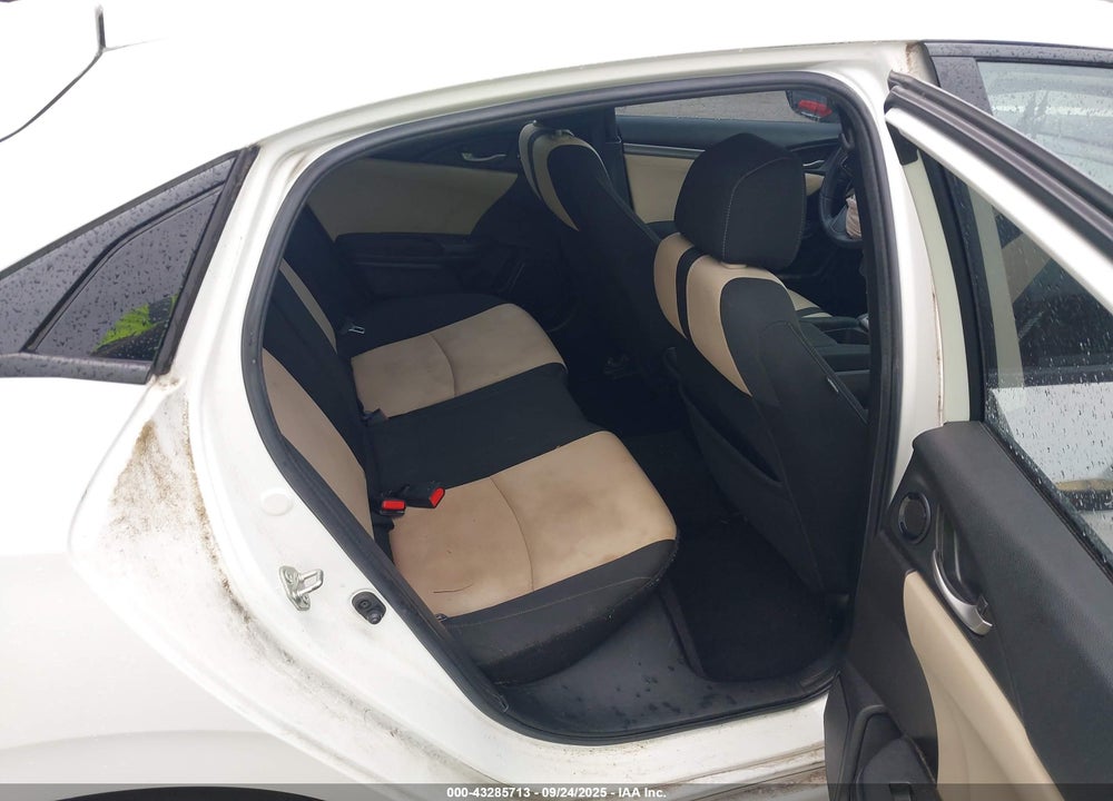 2017 HONDA CIVIC VIN: SHHFK7H53HU209578