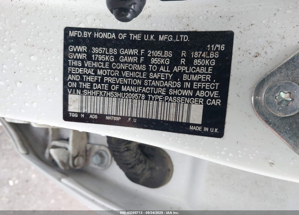2017 HONDA CIVIC VIN: SHHFK7H53HU209578