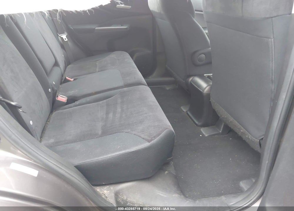2014 HONDA CR-V LX VIN: 2HKRM4H38EH643773