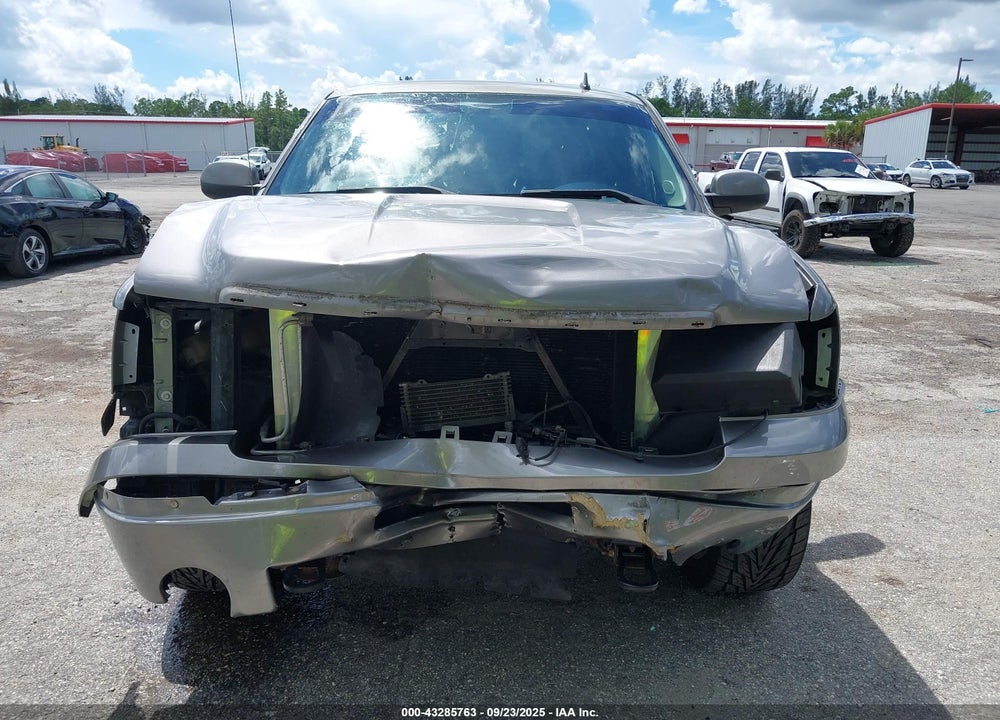 2013 GMC SIERRA 1500 DENALI VIN: 3GTP1XE28DG329772