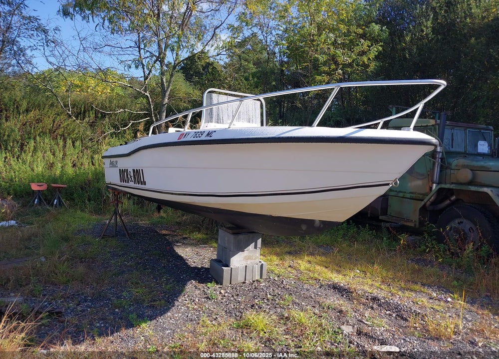 2005 ANGLER OTHER VIN: ANGB0382J405