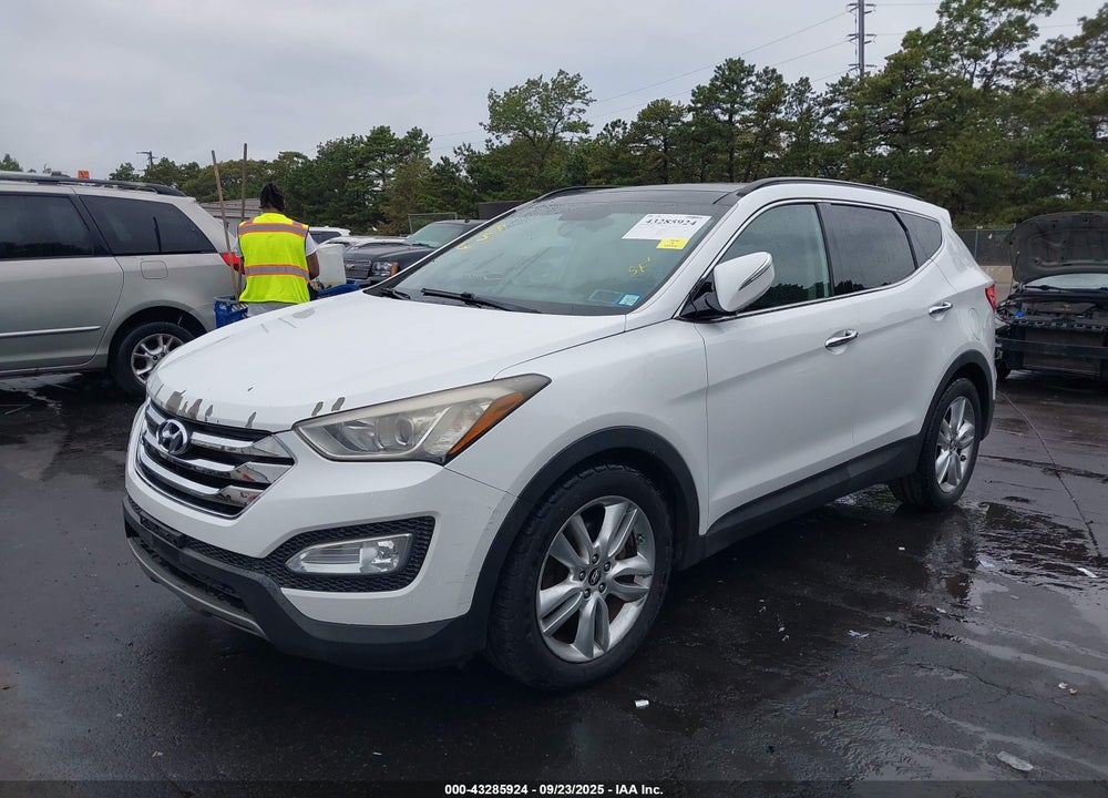2014 HYUNDAI SANTA FE VIN: 5XYZWDLA6EG139598